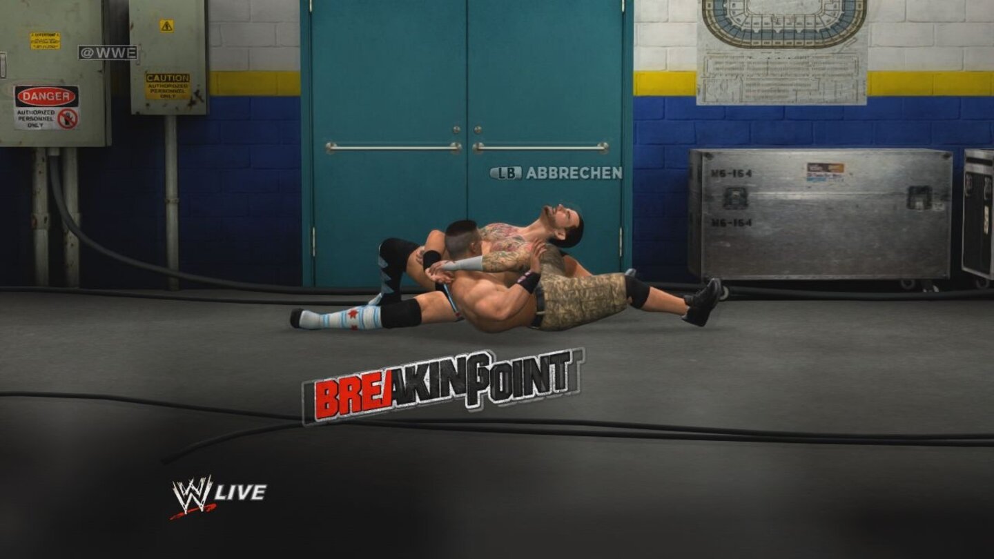WWE'13Submission Move: Wie gewohnt erscheint bei Aufgabegriffen die »Breaking Point«-Leiste.