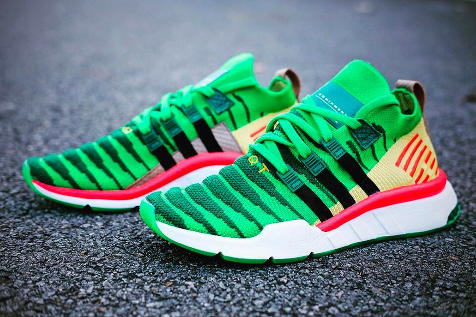 Die Adidas-Shenlong-Sneaker.