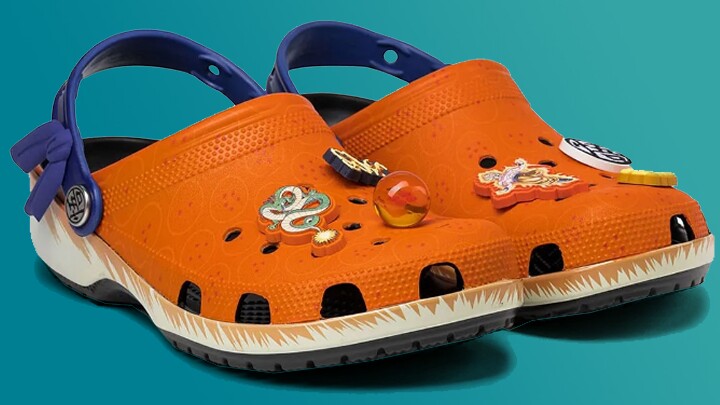 Die Dragon Ball-Crocs erscheinen 2025. (Bild: © Shueisha, Bandai Namco Crocs)