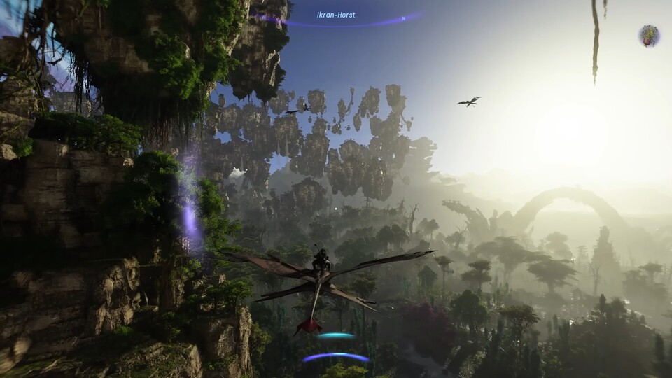 Durch die Flugtiere bewundert ihr die Spielwelt von Avatar: Frontiers of Pandora auch von oben.