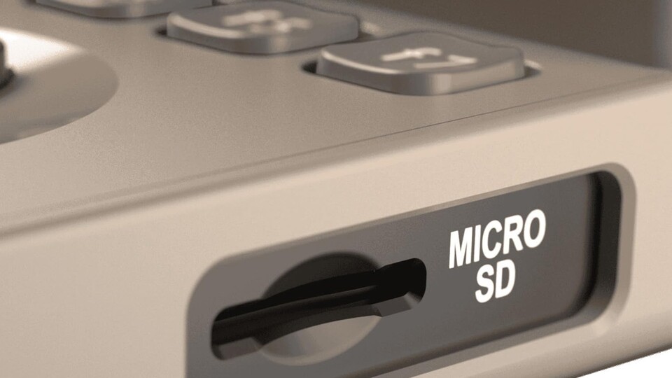 Etwas moderne Technik wie ein MicroSD-Slot darf es auch gerne an einem Retro-Handheld geben.