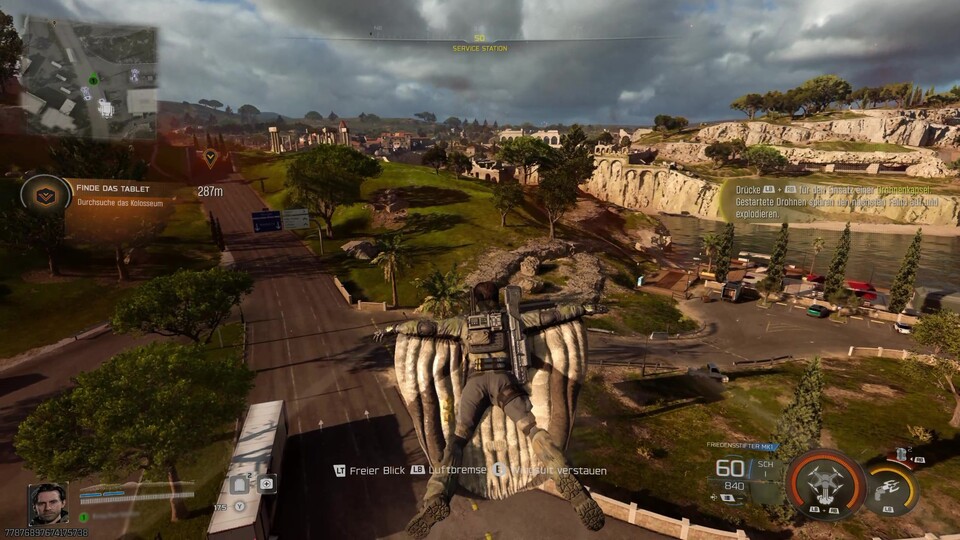 Die Wege in den Avalon-Missionen können recht lang sein. Wer nicht zu Fuß gehen will kann auch den Gleitschirm einsetzen.