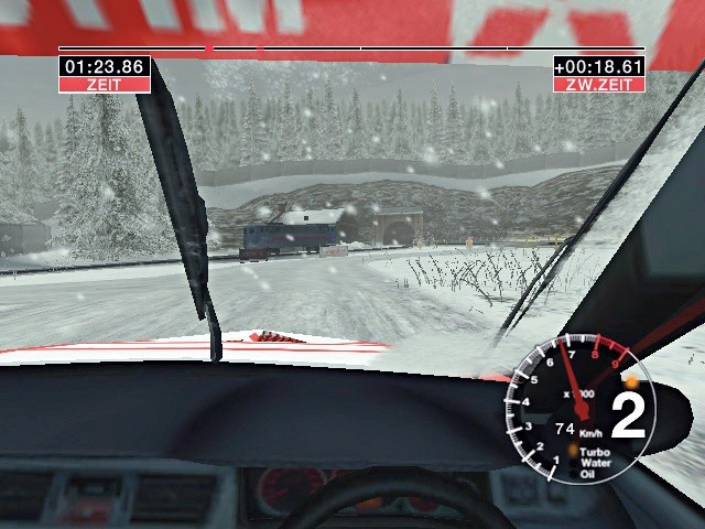 Die Cockpit-Perspektive bringt das Rallye-Feeling noch realistischer rüber, ist aber schwer zu beherrschen. Cool: Der animierte Scheibenwischer. (Screen: xbox)