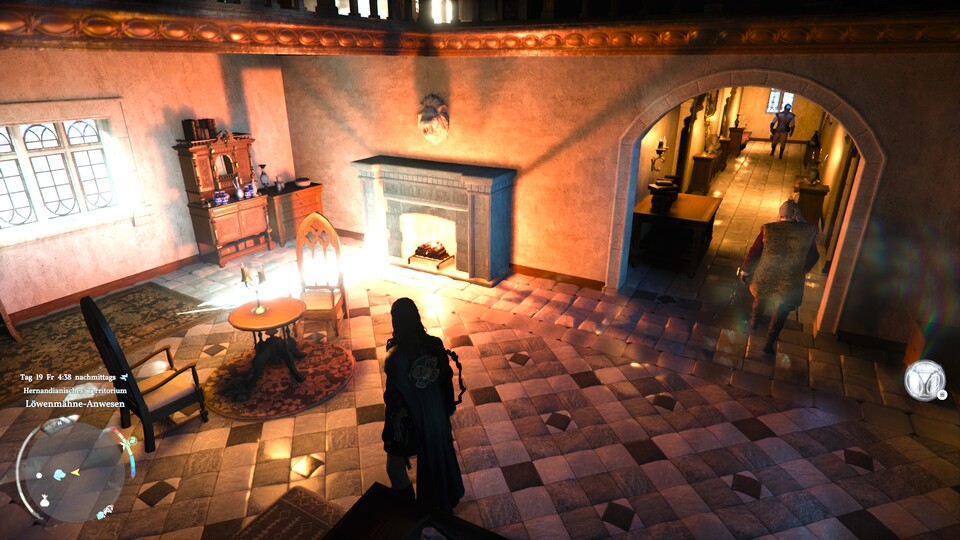 Hier seht ihr den Kamin und auch schon, dass im Anwesen einiges los ist.