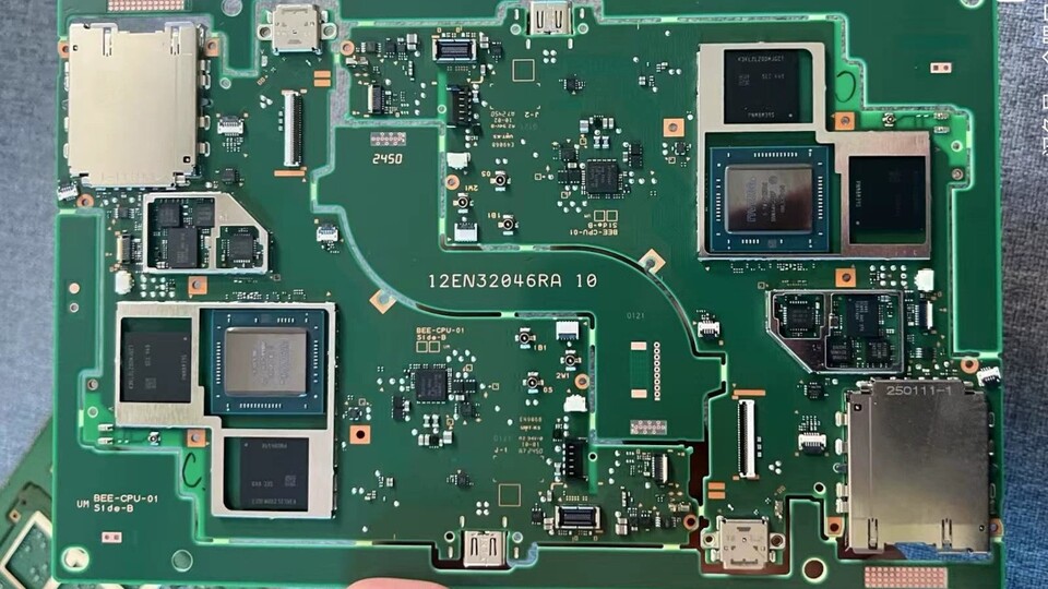 Das Switch 2-Motherboard, beziehungsweise gleich zwei davon (Bild: x.com9550prostatus1936026305369350454).