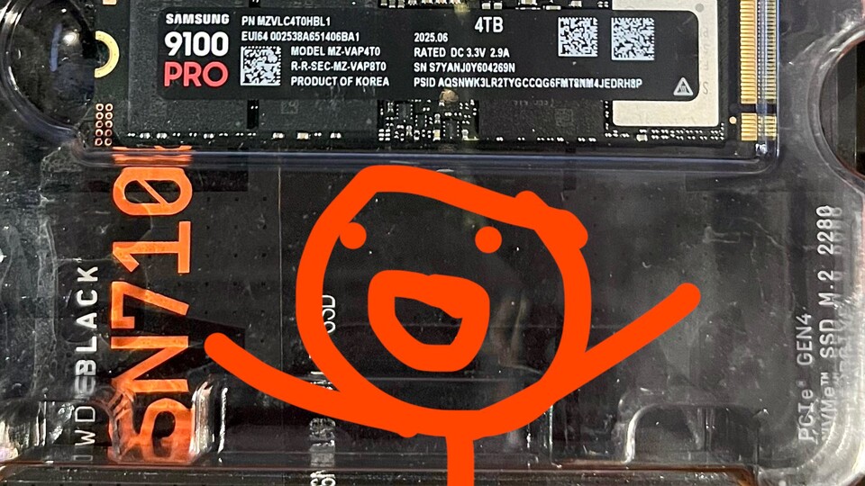 Diese SSD kam in einer völlig falschen Packung, war aber besser und gratis (Bild: reddit.comusermaywek)