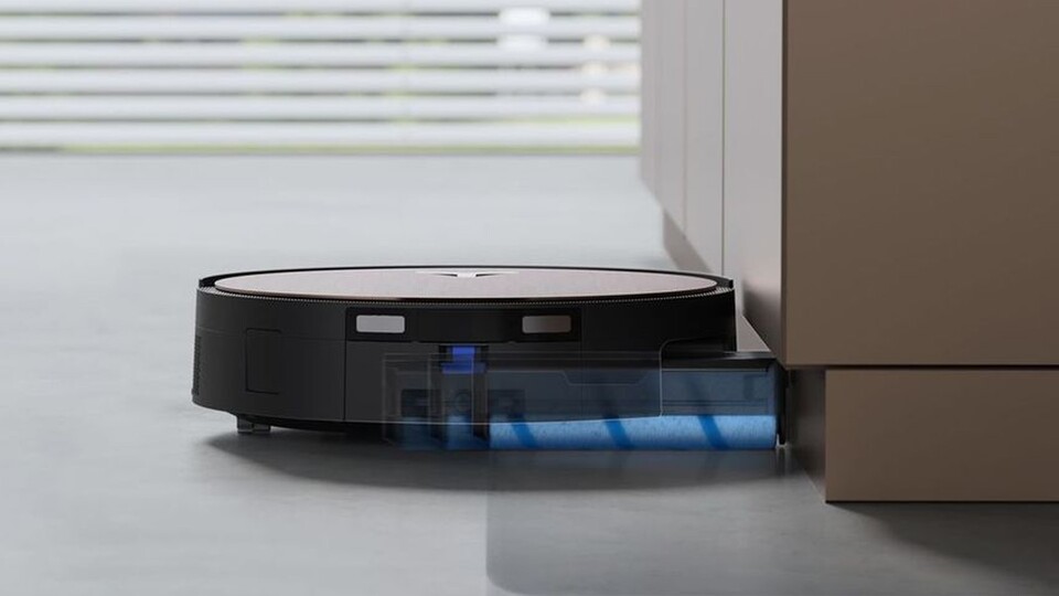 Dank des ausfahrbaren Wischrollers kommt der DEEBOT auch an schwierige Stellen!