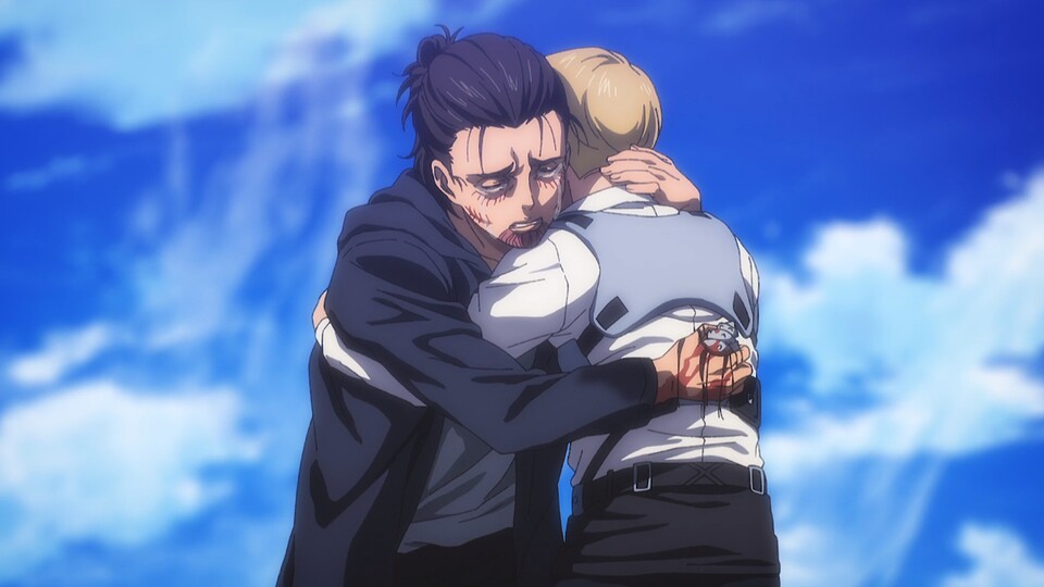 Eren und Armin umarmen sich zum Schluss. © Chrunchyroll Hajime Isayama