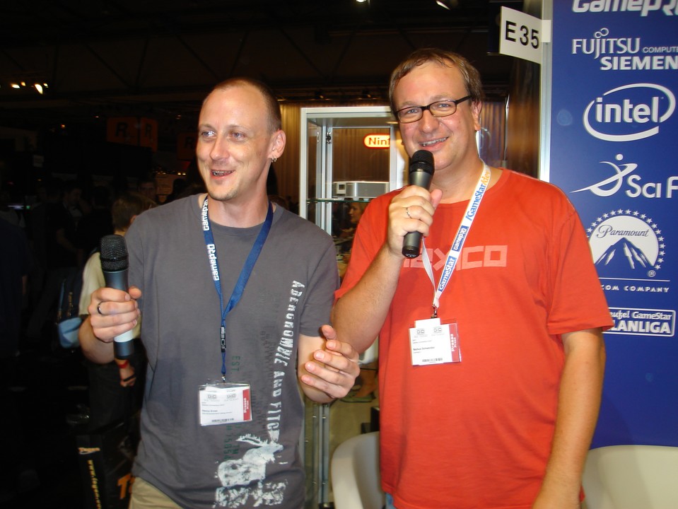 Mit Kollege Markus bei einer Redaktionsfragestunde auf der Games Convention 2007 in Leipzig.