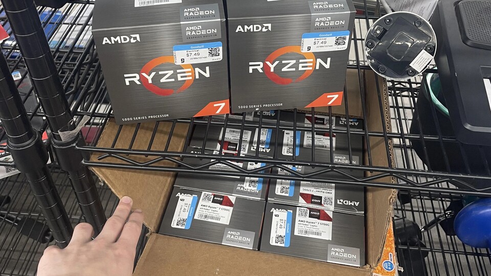 Es hätte so schön sein können: Günstige Ryzen 7 7500G-CPUs? (Bild: reddit.comrpcmasterracecomments18qxqa5man_the_heart_attack_i_had)