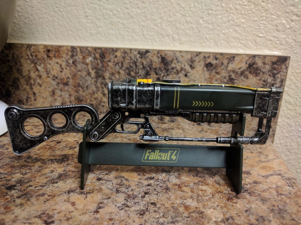 Fallout 4 Laser Rifle (Velorok/imgur)