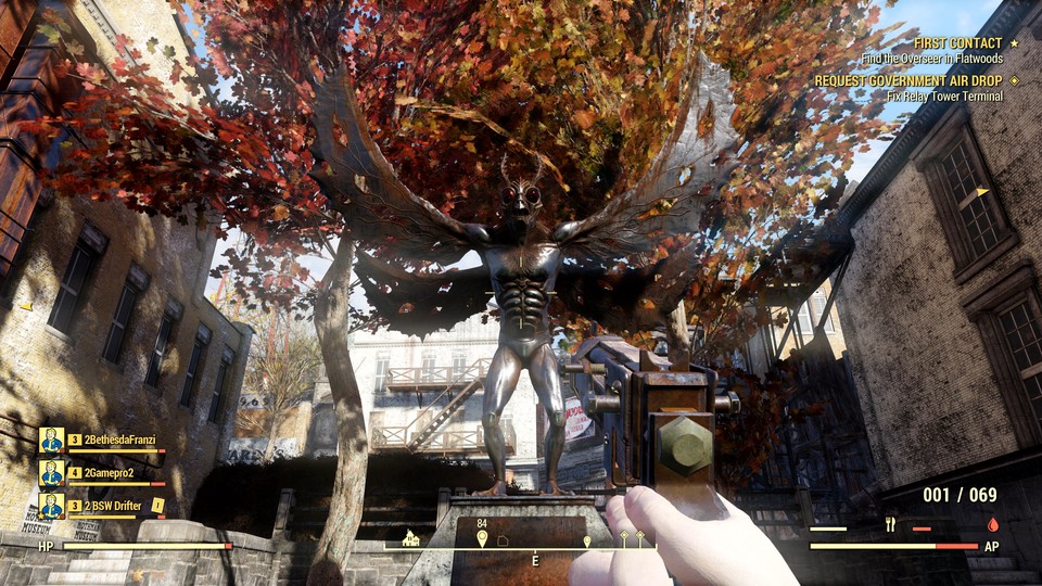 Die Mothman-Statue in Fallout 76.