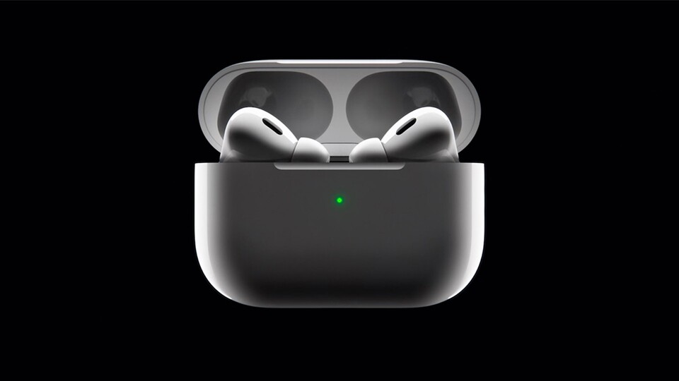 Durch das MagSafe Ladecase halten die Apple AirPods Pro 2 auch bei sehr langen Reisen durch.