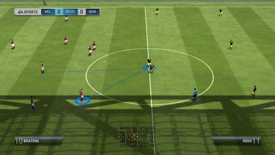 Die Markierungen zeigen die Spieler, die den Gegner attackieren sollen.