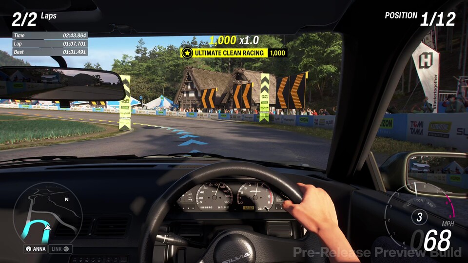 Alternativ könnt ihr aus dem Cockpit heraus fahren, das laut Playground nochmal überarbeitet wurde.