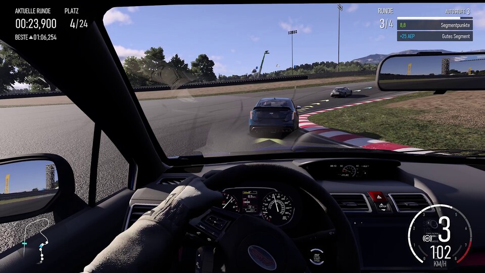 In Forza Motorsport gibt es sechs Kameraperspektiven, zwei davon direkt im Cockpit.