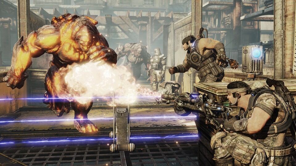 Besitzer der Serien-Vorgänger dürften in Gears of War 3 an den Waffen-Skins deutlich zu erkennen sein.
