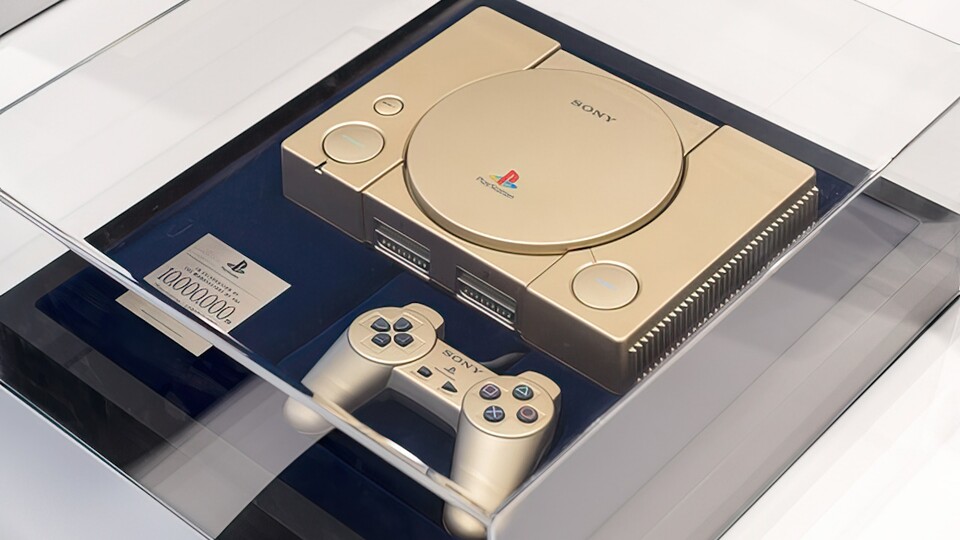 Die goldene PS1 ist der Fiebertraum jedes Konsolen-Sammlers. Bild: Obsolete Sony @X