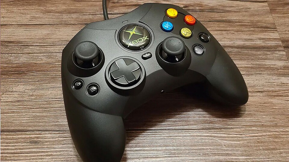 Fast wie das Original: So sieht der DuchesS-Controller von Hyperkin aus.