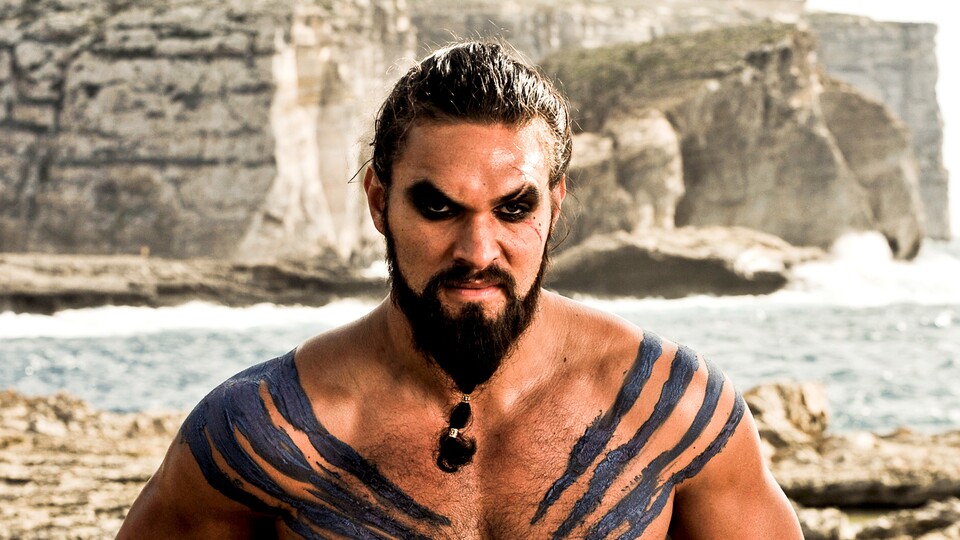 Als Kahl Drogo in Game of Thrones kam Jason Momoa dem wütenden Spartaner schon recht nahe.