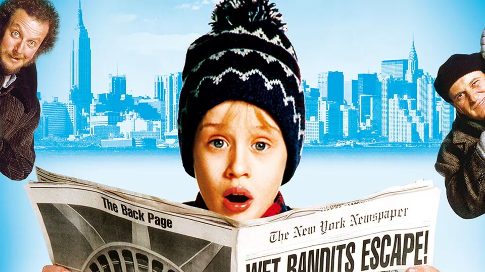 Auch in New York sind Harry und Marv nicht vor Kevin sicher.