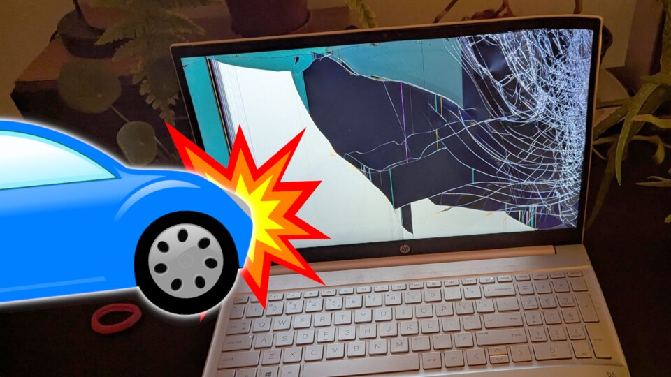 Der Bildschirm des Laptops hat den Unfall nicht gut überstanden. (Bild: Reddit powder-phun)