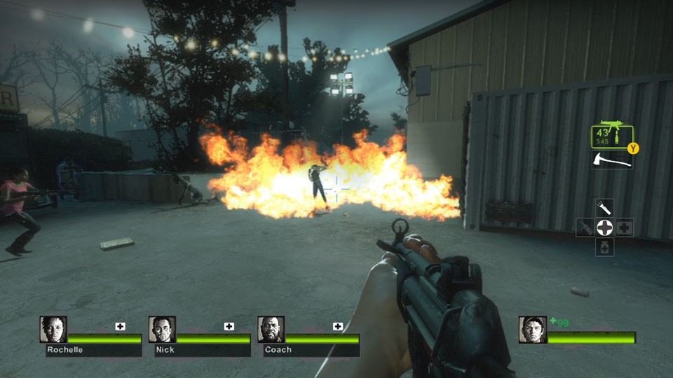 Left 4 Dead 2: Die Molotov-Cocktails bereiten den Untoten einen feurigen Empfang. Wenn sie mit dem Feuer beschäftigt sind, sind sie ein noch leichteres Ziel. 