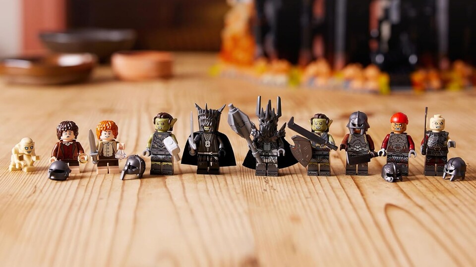 Neben Frodo, Sam und Gollum erwarten euch bei diesem Set auch einige Vertreter von Saurons finsterer Meute!
