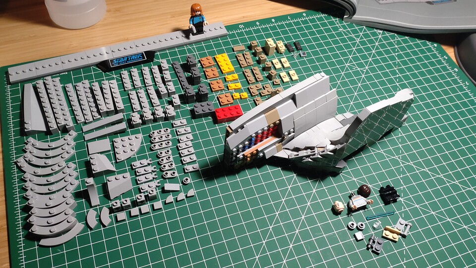 So ordentlich wie diese LEGO-Steine sieht der Rest meiner Wohnung definitiv nicht aus.