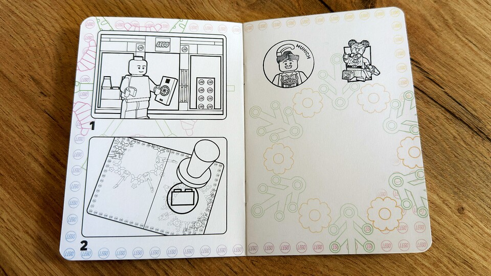 Im LEGO Store München habe ich mir meinen Reisepass samt erster Stempel abgeholt. (Bild: GamePro LEGO)