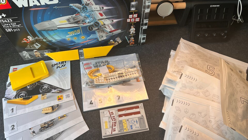 Den Smart Brick gibt es aktuell nur über die teuren All in One-Sets – aber selbst darin reicht ein einzelner Stein kaum aus.