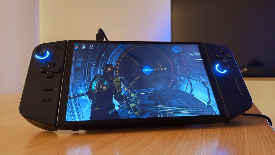 Der Lenovo Legion Go hat genügend Power für neue AAA-Spiele. Hier zu sehen ist das Dead Space Remake.