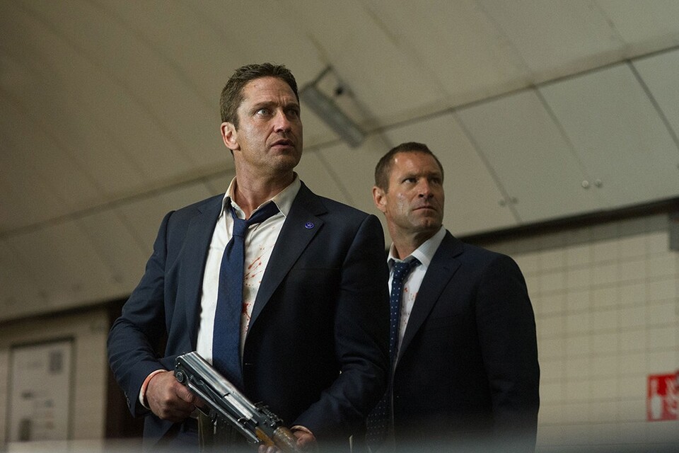 Die Chemie zwischen Gerard Butler und Aaron Eckhart stimmt und trägt dazu bei, dass der Film funktioniert.