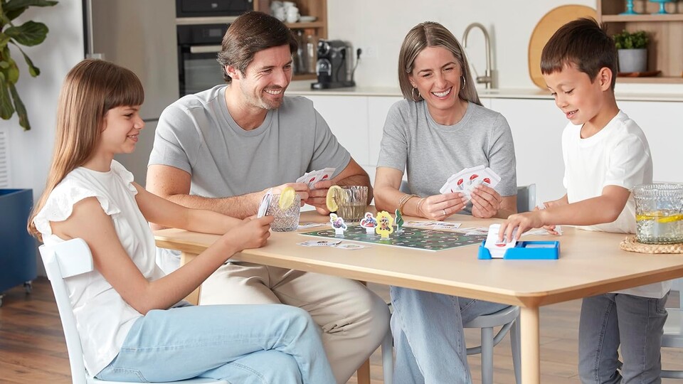 Bei diesem Brettspiel kommt die ganze Familie zusammen – ähnlich wie beim echten Mario Kart.