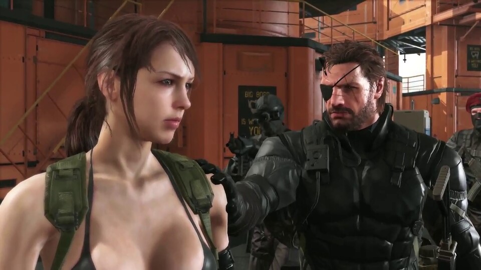 Metal Gear Solid 5: The Phantom Pain lässt sich eine geheime Duschszene der Begleiterin Quiet freischalten. Alternativ gibt es diese auch mit Revolver Ocelot.