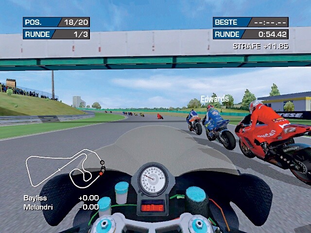 Die Ego-Perspektive ist nur was für schwindelfreie Fahrer mit guten Streckenkenntnissen. Hier sind wir auf dem Sachsenring unterwegs. Screen: Xbox