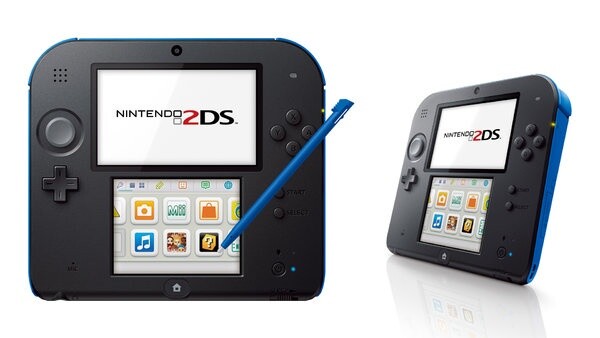 Der 2DS ist die Sparversion des 3DS: ohne 3D-Effekt und streng genommen sogar nur mit einem Bildschirm, der lediglich optisch in der Mitte von einem Plastiksteg geteilt wird.
