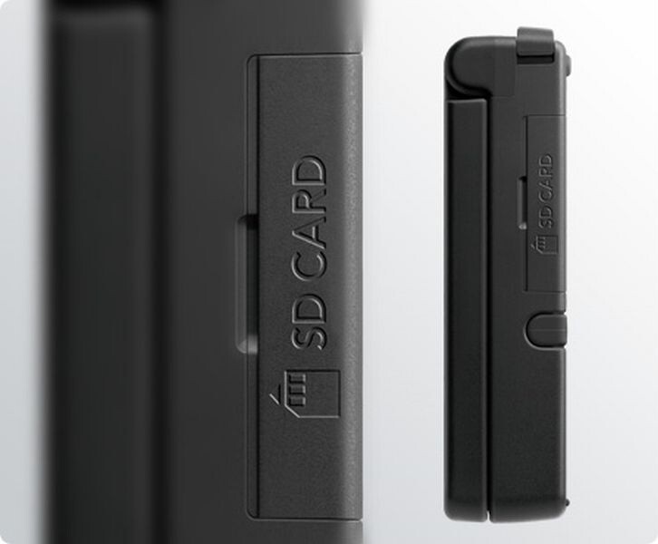 Der SD-Karten-Slot ersetzt den GBA-Slot des DS Lite
