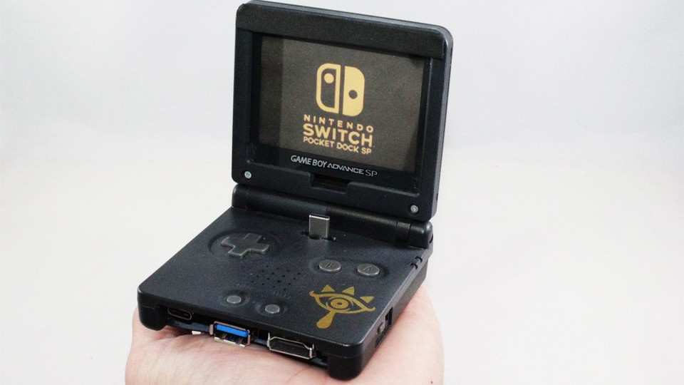 Nintendo Switch: Docking-Station im GBA SP-Stil.