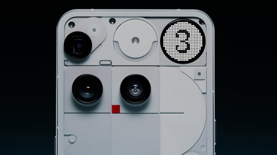 Rückseite und Design: Die Glyph Matrix des Nothing Phone 3 leuchtet mit 489 Mikro-LEDs für Benachrichtigungen und Gaming.