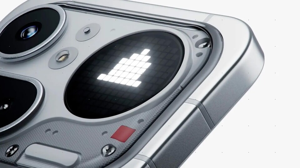 Flugzeugaluminium trifft auf mechanisches Design: Das Phone (4a) Pro ist haptisch eine absolute Ansage an die Kunststoff-Konkurrenz.