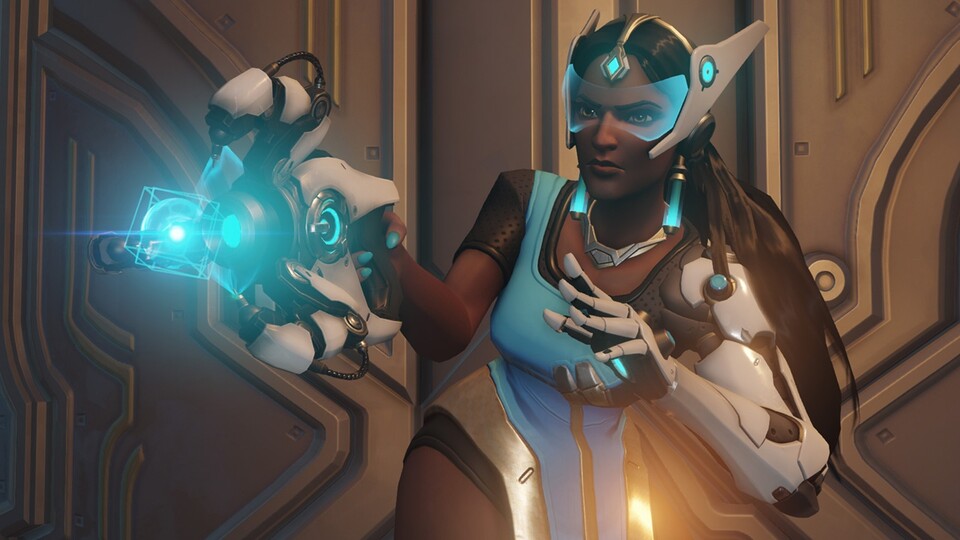 Tipps zu Symmetra im Hero-Guide: Wenn ihr schon einmal eine Symmetra in eurem Team hattet, werdet ihr sie gute Frau zu schätzen wissen. Der Teleporter ist einfach Gold wert, um möglichst schnell an die Front zurückzukehren.