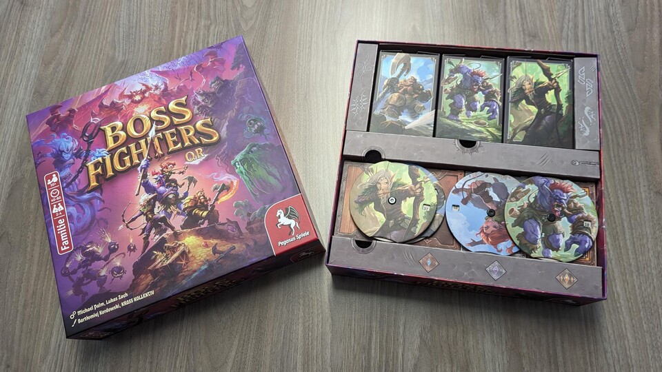 Das Spiel ist wirklich schnell ausgepackt und aufgebaut – ihr könnt quasi direkt ins Tutorial reinspringen!