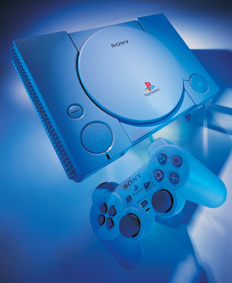 Bunter als die Realität: Ein Produktfoto der PlayStation von Sony.