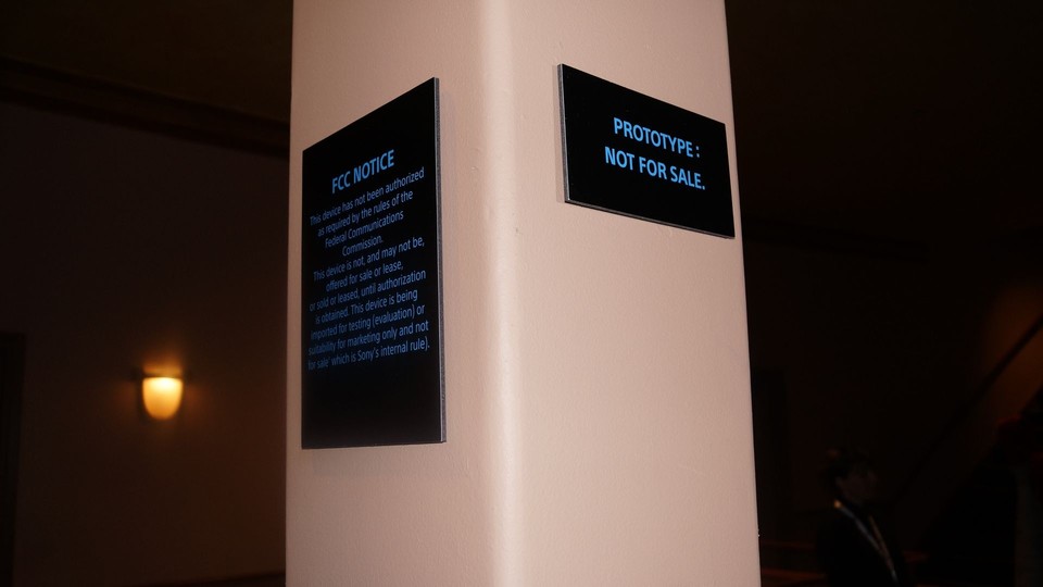 »Prototyp nicht zu verkaufen« steht auf einem Schild beim PS4-Event. Hatte Sony also doch eine Konsole hinter verschlossenen Türen dabei?