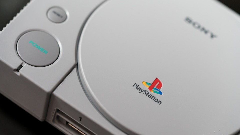 Das PlayStation Classic hat sich in der ersten Woche nicht so oft verkauft wie die Konkurrenz-Mini-Konsolen.