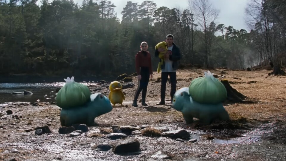 Aus Film und Fernsehen kennen wir bereits wilde Pokémon, die einfach nur ihr Leben in der Natur genießen und nicht nur darauf warten, einen Pokéball ins Gesicht zu bekommen (Bild: Meisterdetektiv Pikachu Warner Bros.)