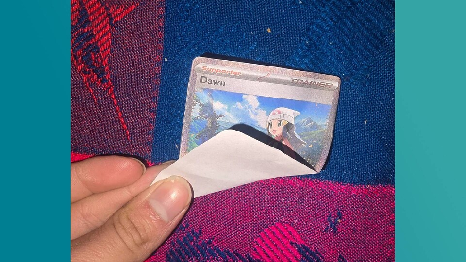 Die Pokémon-Karte ist ganz offensichtlich gefälscht. (Bild: Interesting-Buy-7433 auf Reddit)