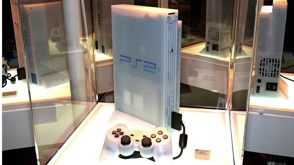 Die PS2 in weiß und durchsichtig - ein rares Modell.