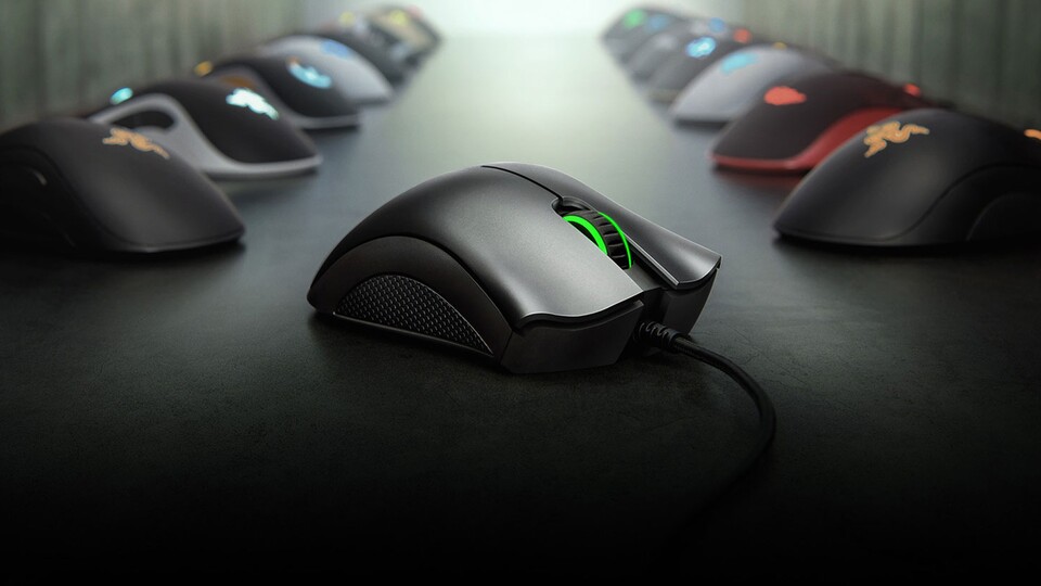 Die Razer DeathAdder Essential in ihrem klassischen, ergonomischen Design – perfekt für Gaming-Einsteiger und alle, die einfach eine solide Maus wollen.